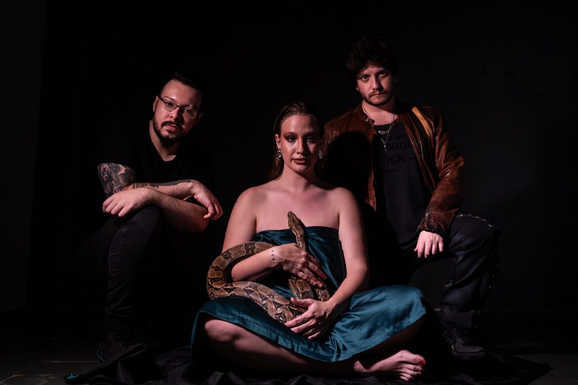 Promo_Get_In_Line-23